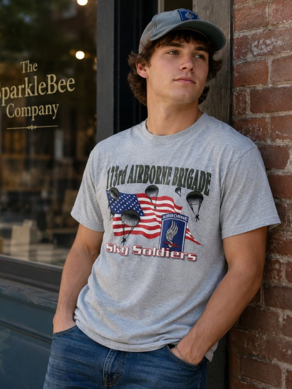 173rd Airborne Gray Blue Red Brigade T-Shirt Size Large Sky Soldiers‎